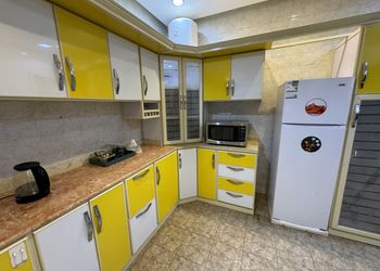 شقة فاخره غرفتين نوم وصالة 