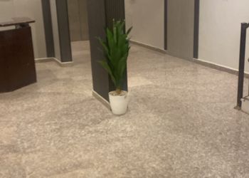 استديو بسرير ماستر وجلسة جانبية