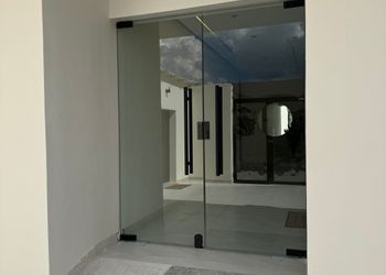 استديو هادئ بسرير ماستر 