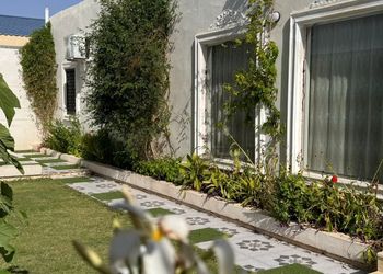 شالية انيق بمسبح و العاب اطفال