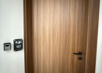 شقة بصالة أنيقة دخول ذاتي
