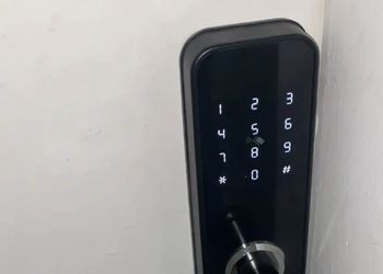 شقة بصالة ودخول ذاتي 