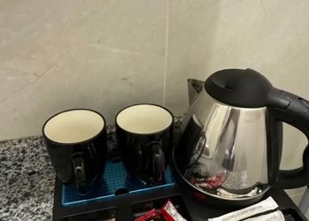 استديو هادئ بسرير ماستر 