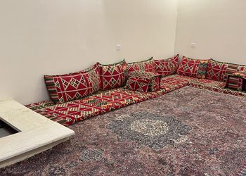شاليه بمجلس وغرفتين نوم 