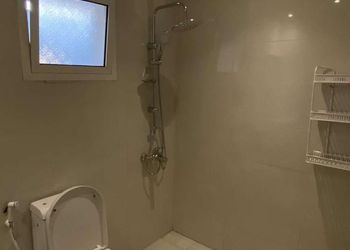 استديو هادئ بسرير ماستر
