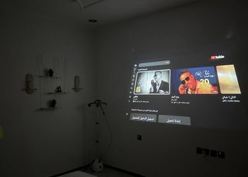 شقة بغرفة معيشة وغرفتين نوم 