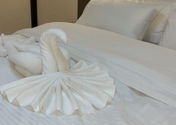 شاليه بغرفتين نوم وسينما و مسبح 