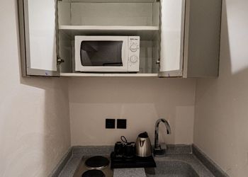 استديو بسرير ماستر