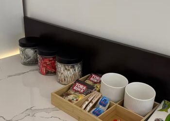 استديو بسرير ماستر وجلسة جانبية 
