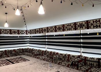 استراحة بجلسة خارجية وخيمة 