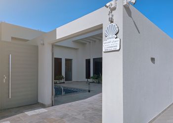 شاليه بمسبح خارجي 