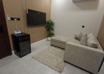 شقة بغرفة نوم وصالة هادئة ومريحة