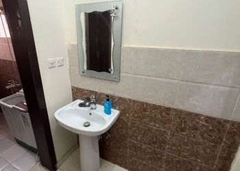 استديو هادئ بسرير ماستر 