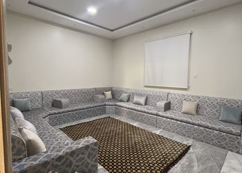 شاليه بصالة جلوس انيقة ومسبح