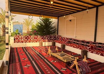 استراحة بمسطح اخضر