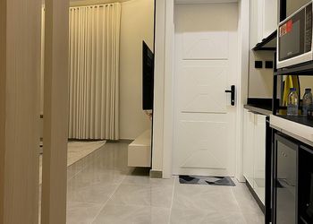 استديو مودرن واسع