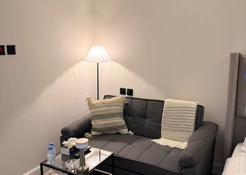استديو هادئ بسرير ماستر 
