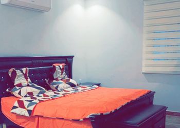 استراحة بجلسة خارجية ومسبح 