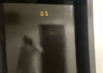 شقة بغرفة معيشة وغرفتين نوم 