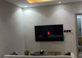 استديو بسرير ماستر وأثاث مريح 