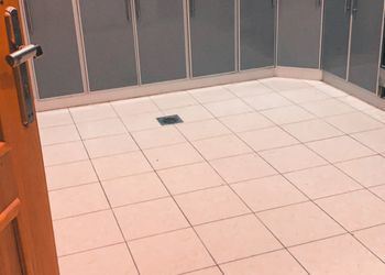 شاليه واسع بمسبح كبير 