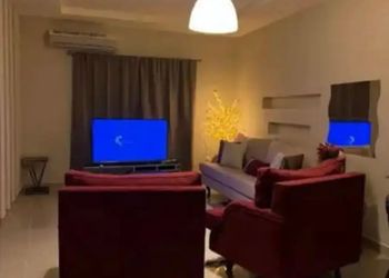 استديو بسرير ماستر وجلسة جانبية