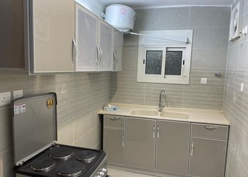 كوخ فاخر مطل على مزرعة.