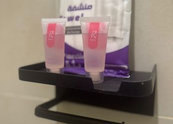 استديو بسرير ماستر وجلسة مريحة 