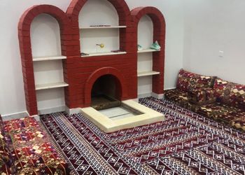 استراحة بمجلس ومسطح اخضر 