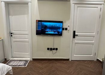 استديو هادئ بسرير ماستر 