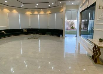 شالية بمجلس مطل على المسبح 