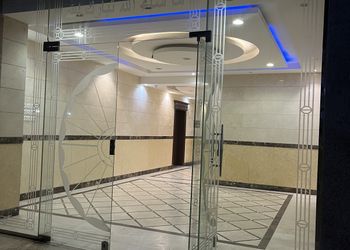 استديو بأثاث مريح وبسيط 
