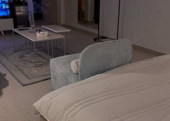 استديو بسرير ماستر
