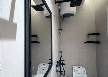 استديو بسرير ماستر وجلسة جانبية 