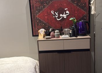 استوديو بتصميم انيق ودخول ذاتي