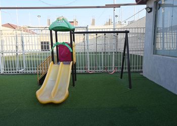 استراحة بجلسة خارجية ومسبح خارجي