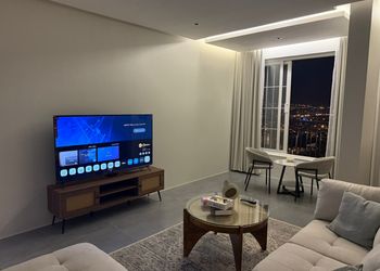 استديو هادئ بسرير ماستر 