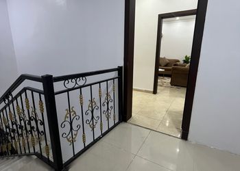 استديو بأثاث مريح وبسيط 
