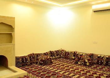 شاليه بجلسه مطله على المسبح