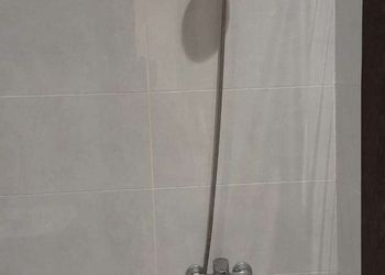 استديو بسرير ماستر وجلسة 