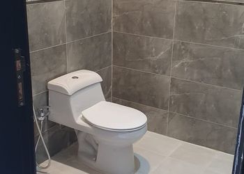 دور سكني مع منتجع كبير 