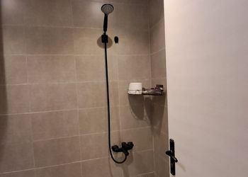 استديو بسرير ماستر ودخول ذاتي