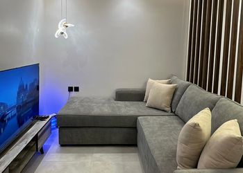 استديو هادئ بسرير ماستر