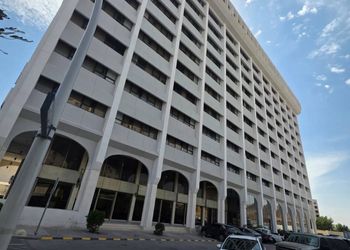 استديو بسرير ماستر وجلسة جانبية