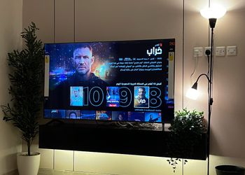 استديو بأثاث مريح وبسيط 