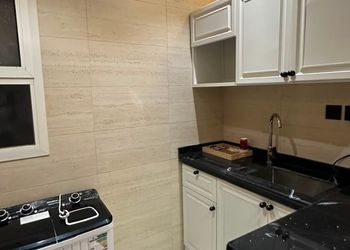استديو هادئ بسرير ماستر