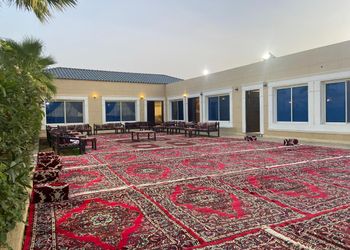 شاليه بمسطح اخضر