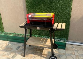 شقة بغرفة نوم وسطح خارجي