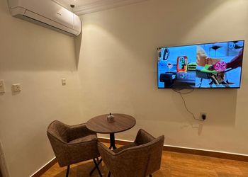 استديو مودرن بسريرين فردية