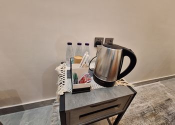استديو بسرير ماستر 